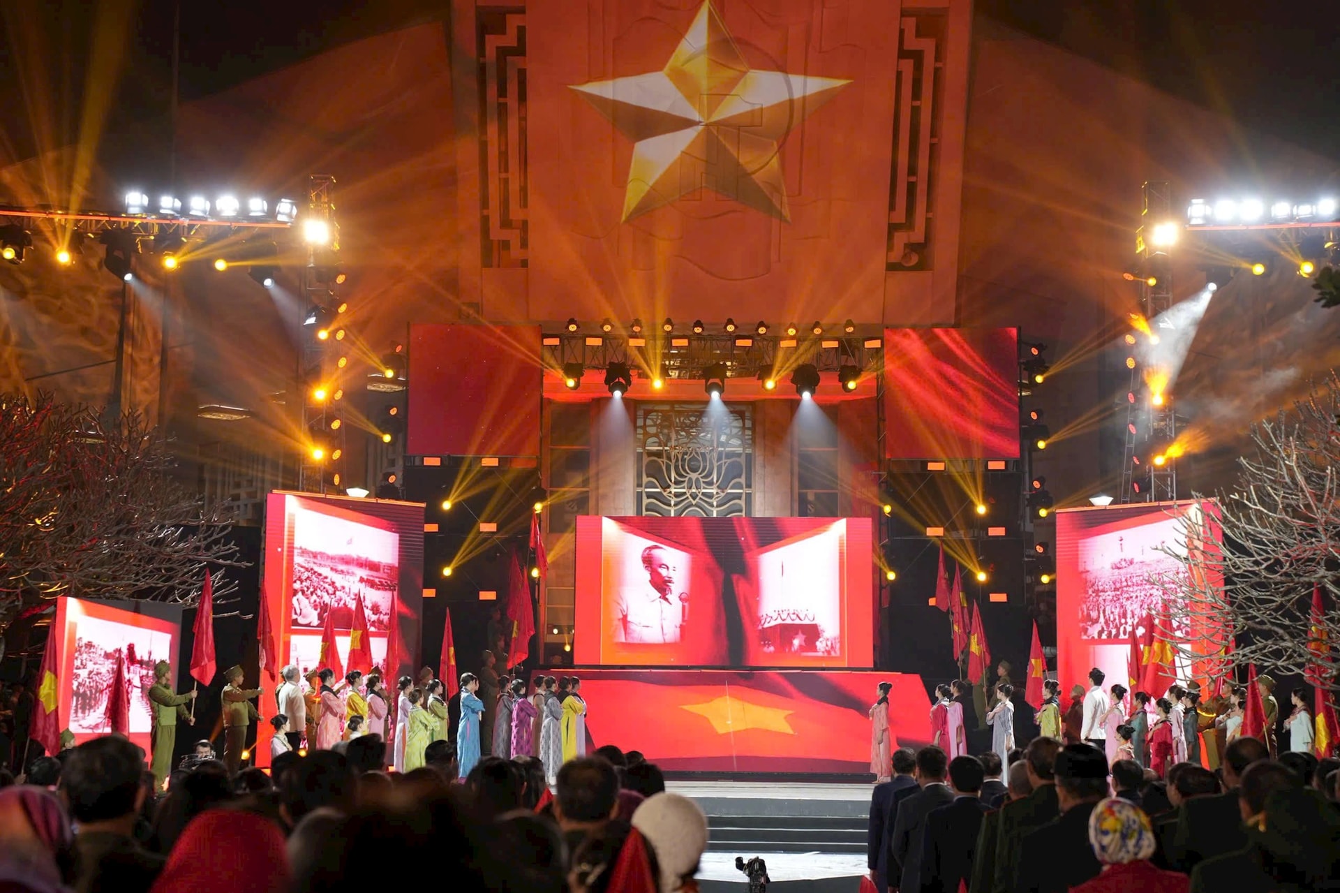 Cầu truyền hình “Hai tay xây dựng một sơn hà” kỷ niệm 85 năm Ngày Chủ tịch Hồ Chí Minh trở về nước- Ảnh 6.