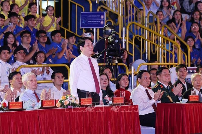 Cầu truyền hình “Hai tay xây dựng một sơn hà” kỷ niệm 85 năm Ngày Chủ tịch Hồ Chí Minh trở về nước- Ảnh 2.