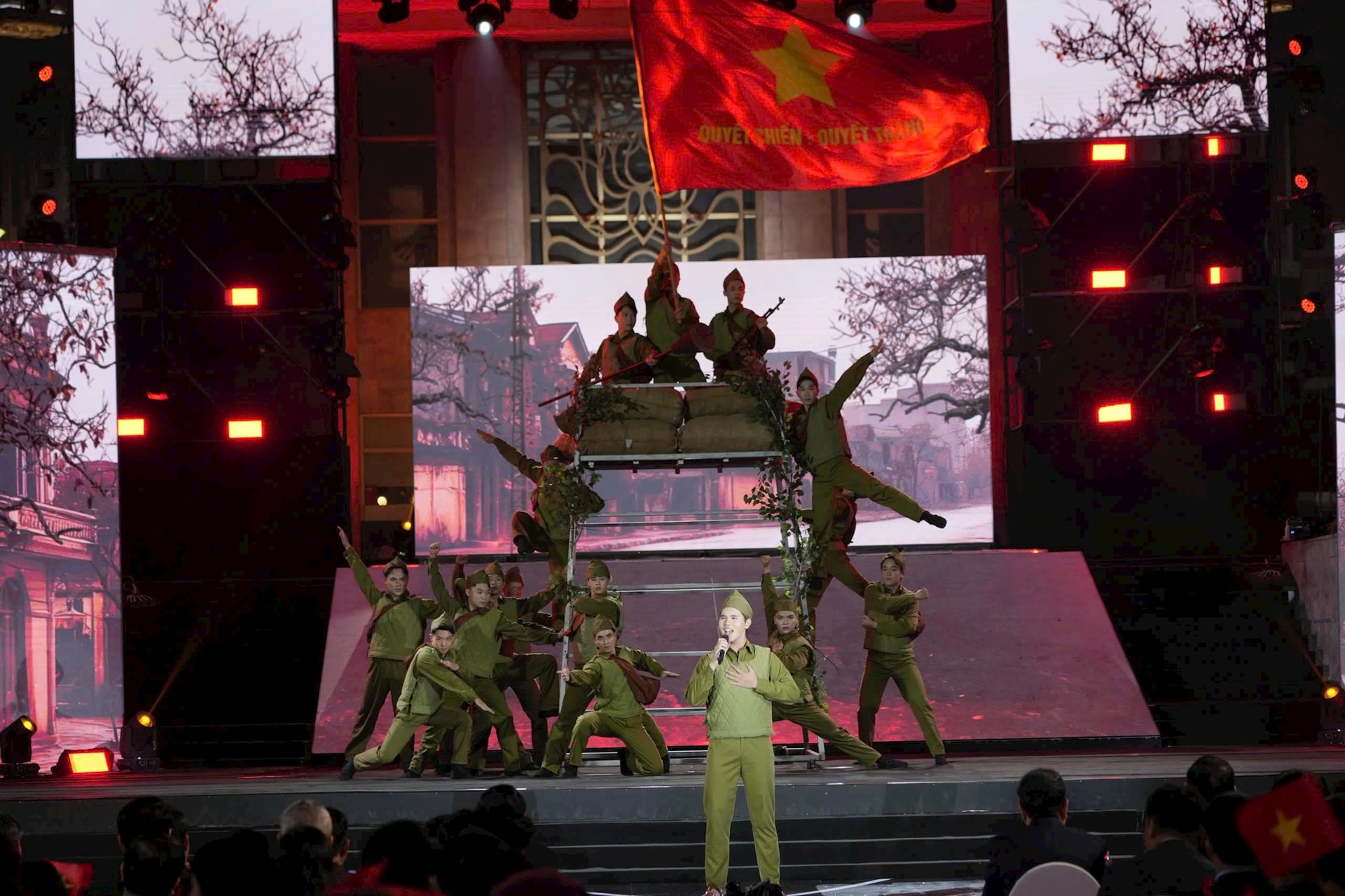 Cầu truyền hình “Hai tay xây dựng một sơn hà” kỷ niệm 85 năm Ngày Chủ tịch Hồ Chí Minh trở về nước- Ảnh 9.