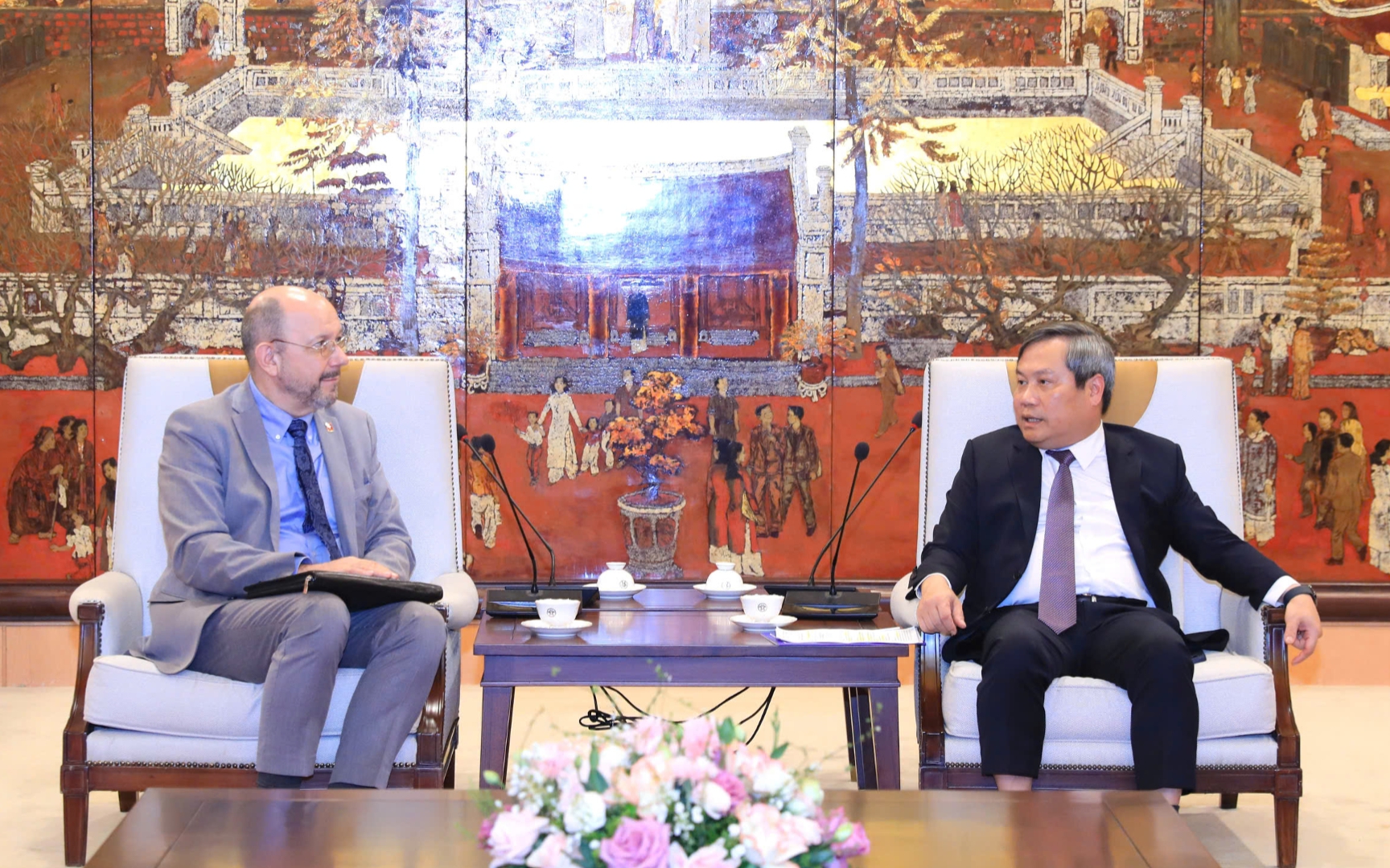 Hà Nội sẵn sàng ủng hộ các hoạt động giao lưu văn hóa Việt Nam – Thụy Sĩ