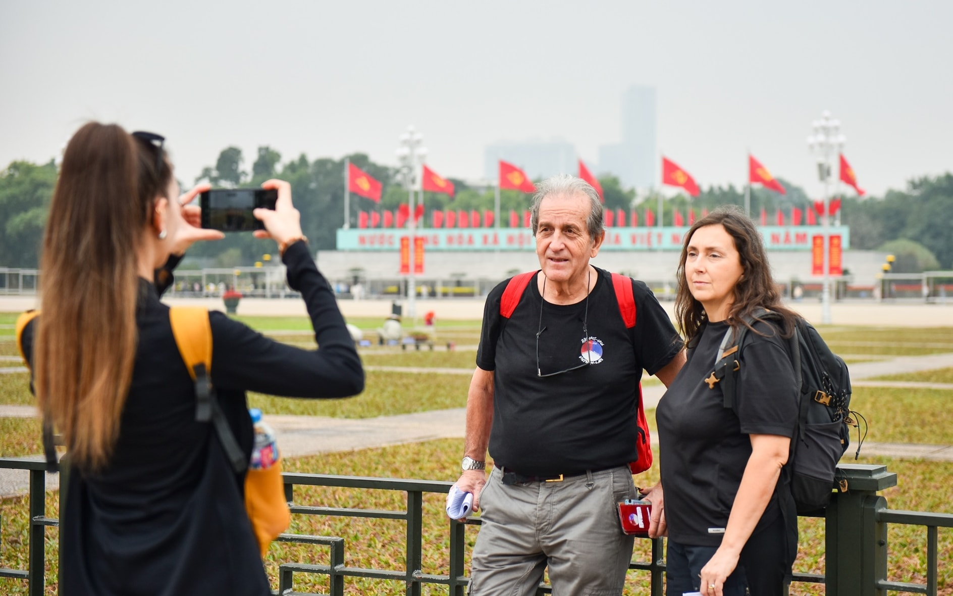 Du khách nước ngoài ghé thăm Lăng Bác dịp Tết Dương lịch