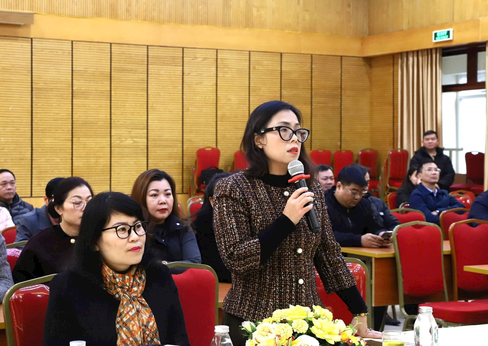 Phường Hoàn Kiếm lấy ý kiến cử tri đối với người dự kiến giới thiệu ứng cử đại biểu HĐND Thành phố- Ảnh 3.