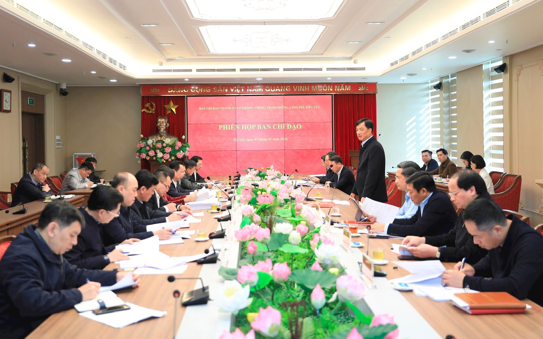 Quang cảnh phiên họp Ban Chỉ đạo Thành ủy về phòng, chống tham nhũng, lãng phí, tiêu cực