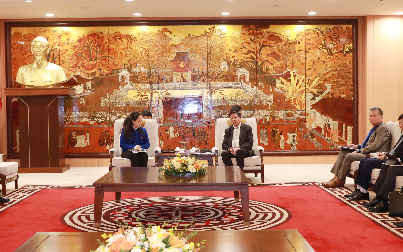 Phó Chủ tịch Thường trực UBND Thành phố Dương Đức Tuấn tiếp bà Trần Kiều, Chủ tịch HĐQT, Tổng Giám đốc điều hành Công ty cổ phần Tập đoàn PCI (Trung Quốc)