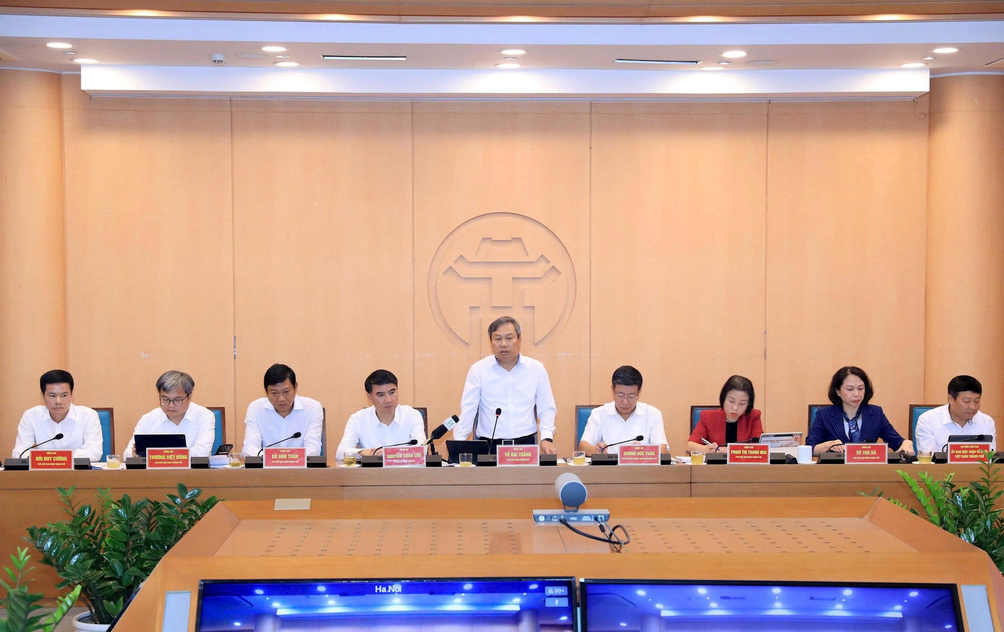 Chủ tịch Hà Nội Vũ Đại Thắng: Đầu tư và xây dựng tạo đà cho tăng trưởng hai con số- Ảnh 8. Chủ tịch Hà Nội Vũ Đại Thắng: Đầu tư và xây dựng tạo đà cho tăng trưởng hai con số- Ảnh 8.
