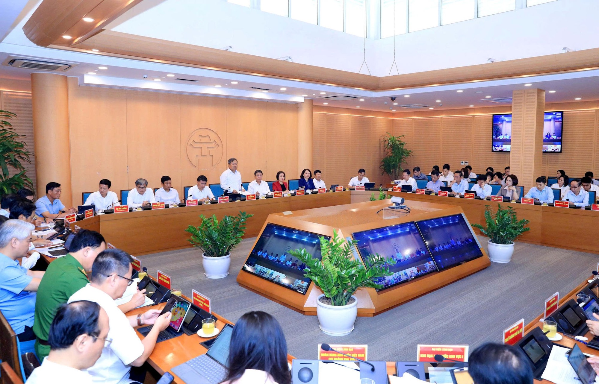 Chủ tịch Hà Nội Vũ Đại Thắng: Đầu tư và xây dựng tạo đà cho tăng trưởng hai con số- Ảnh 1. Chủ tịch Hà Nội Vũ Đại Thắng: Đầu tư và xây dựng tạo đà cho tăng trưởng hai con số- Ảnh 1.