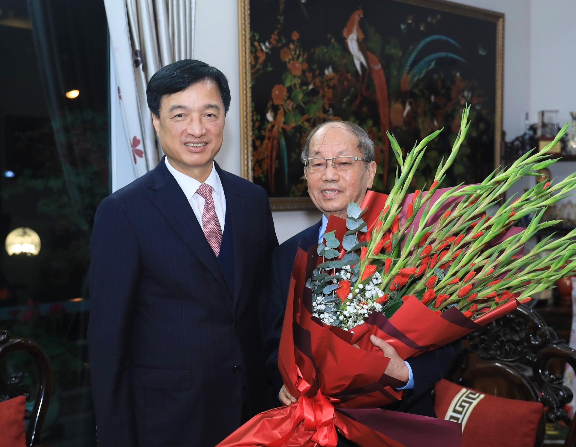 Bí thư Thành ủy Nguyễn Duy Ngọc thăm, chúc Tết nguyên lãnh đạo Đảng, Nhà nước và thành phố Hà Nội- Ảnh 5.