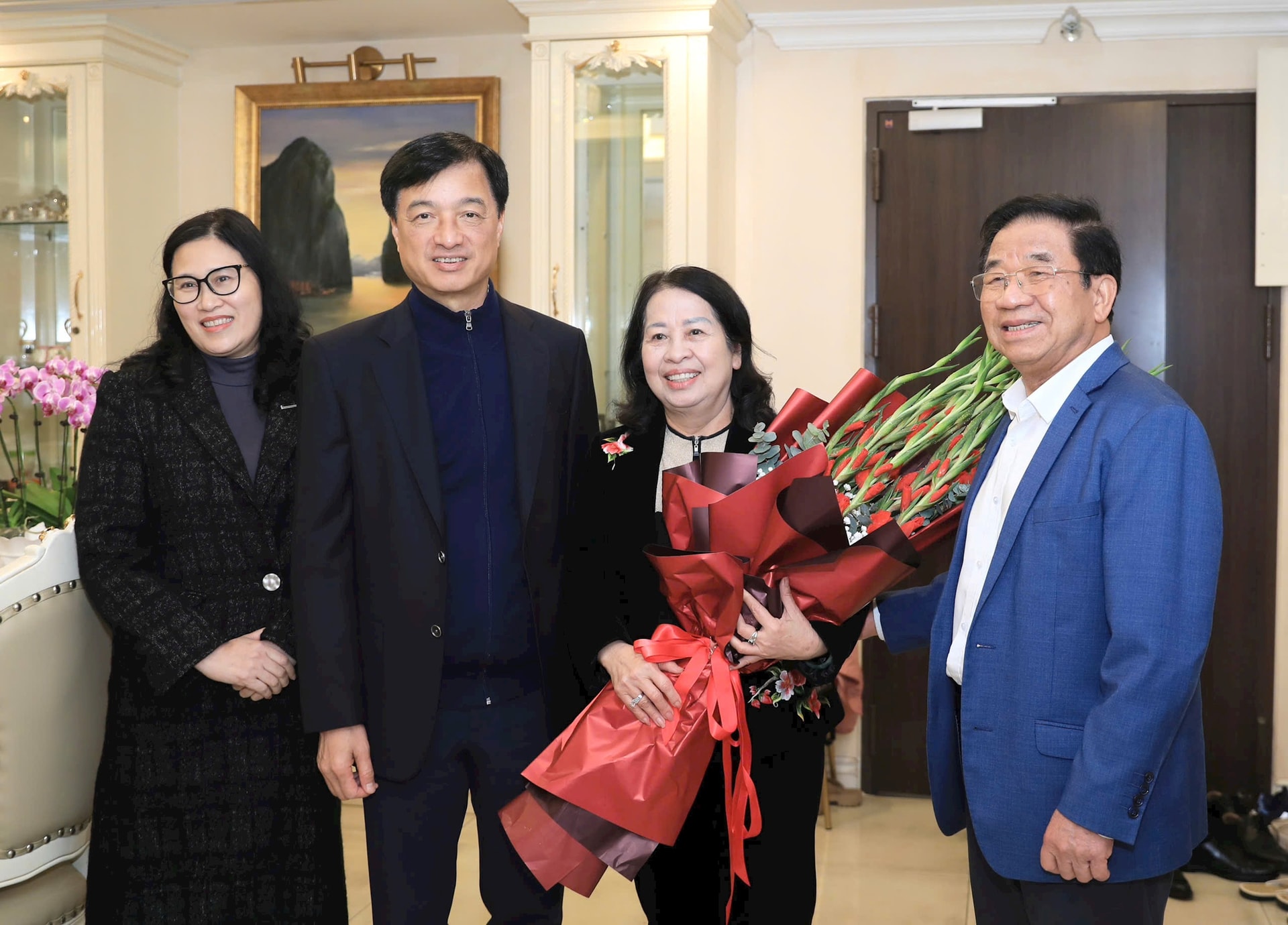 Bí thư Thành ủy Nguyễn Duy Ngọc thăm, chúc Tết nguyên lãnh đạo Đảng, Nhà nước và thành phố Hà Nội- Ảnh 11.