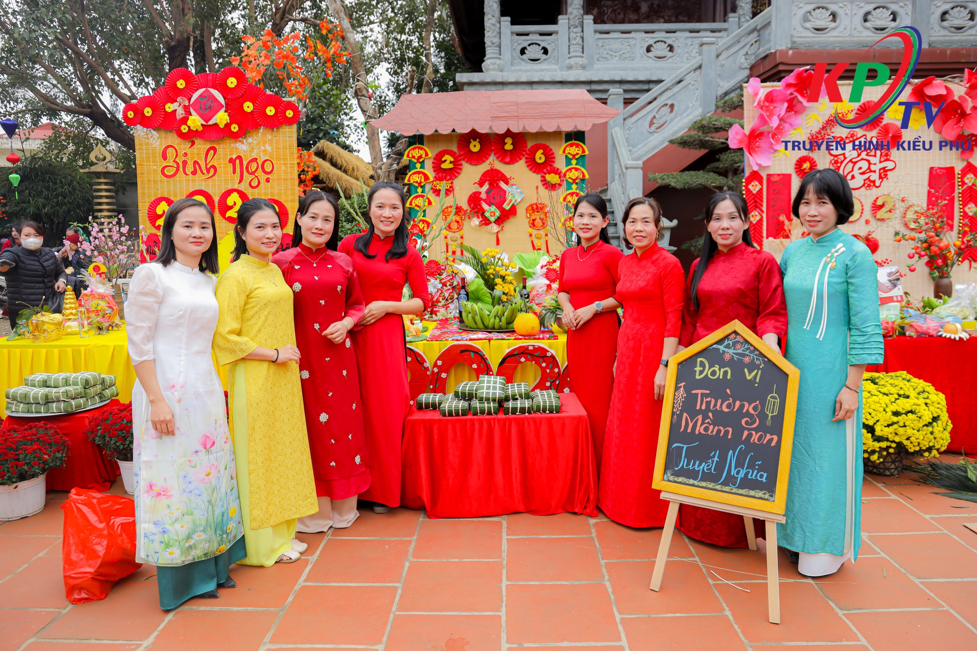 Xã Kiều Phú: Sôi nổi Hội thi gói bánh chưng, bày mâm ngũ quả và Chương trình Tết sum vầy- Ảnh 3.