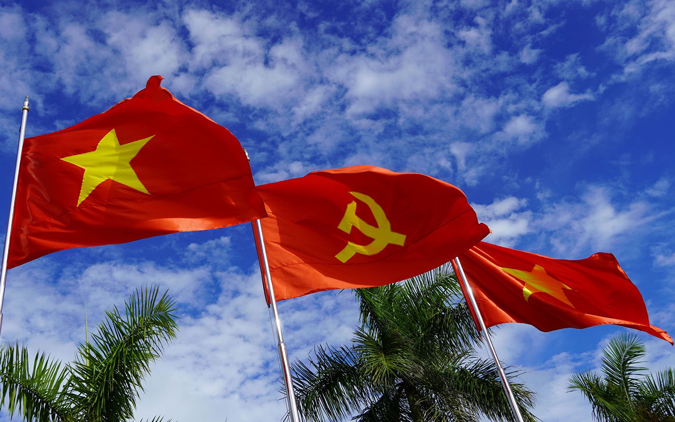 Treo cờ Tổ quốc từ ngày 14/02/2026 đến hết ngày 21/02/2026