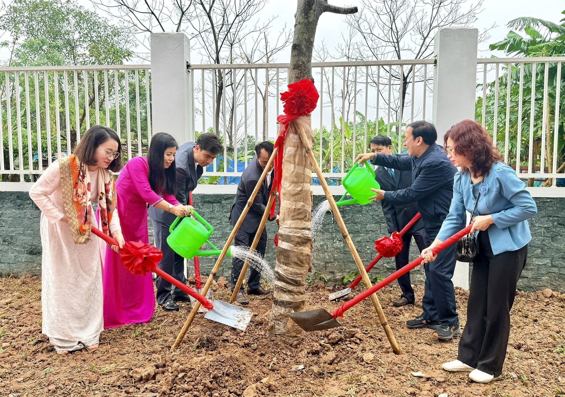 Phường Định Công phát động “Tết trồng cây” Xuân Bính Ngọ 2026- Ảnh 2.