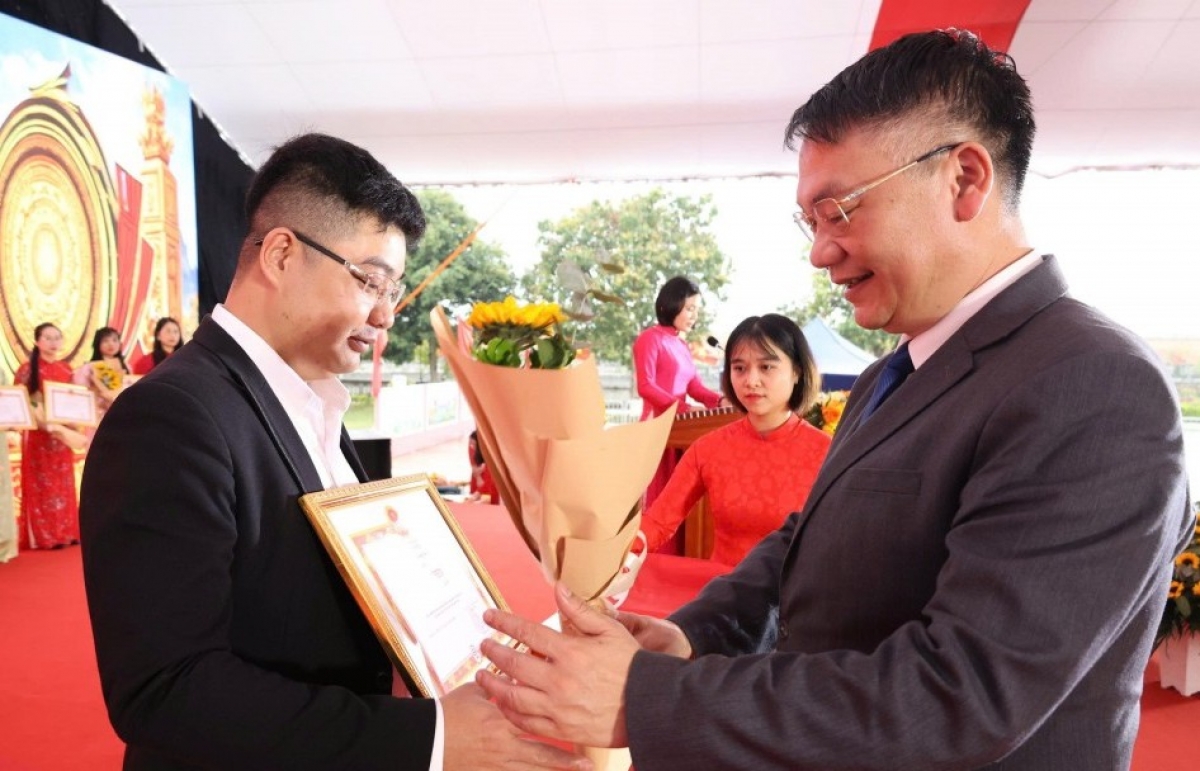 Lan tỏa tình yêu Mê Linh bằng AI