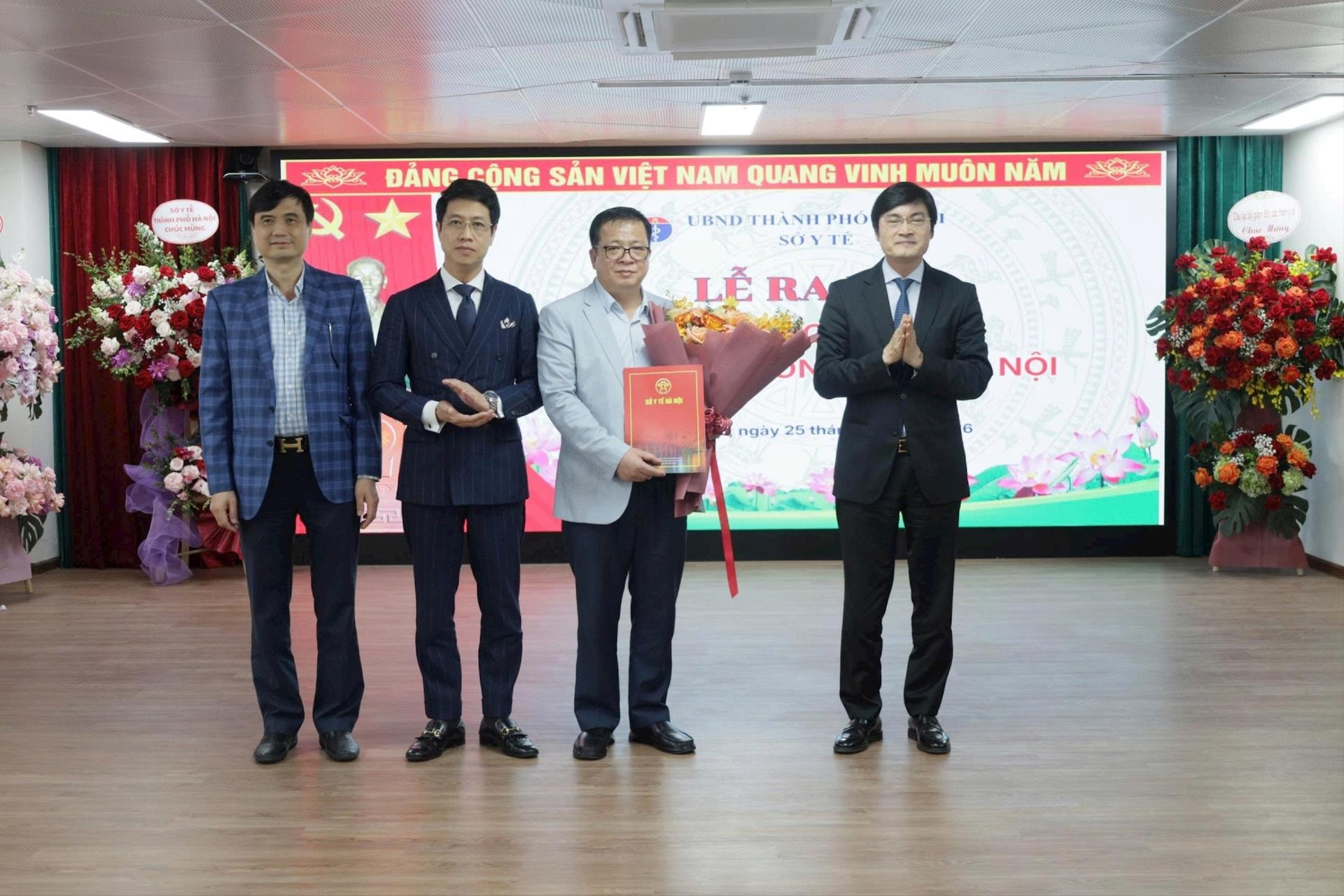 Ra mắt các Mạng lưới chuyên ngành, Câu lạc bộ lãnh đạo y tế Thủ đô- Ảnh 2.