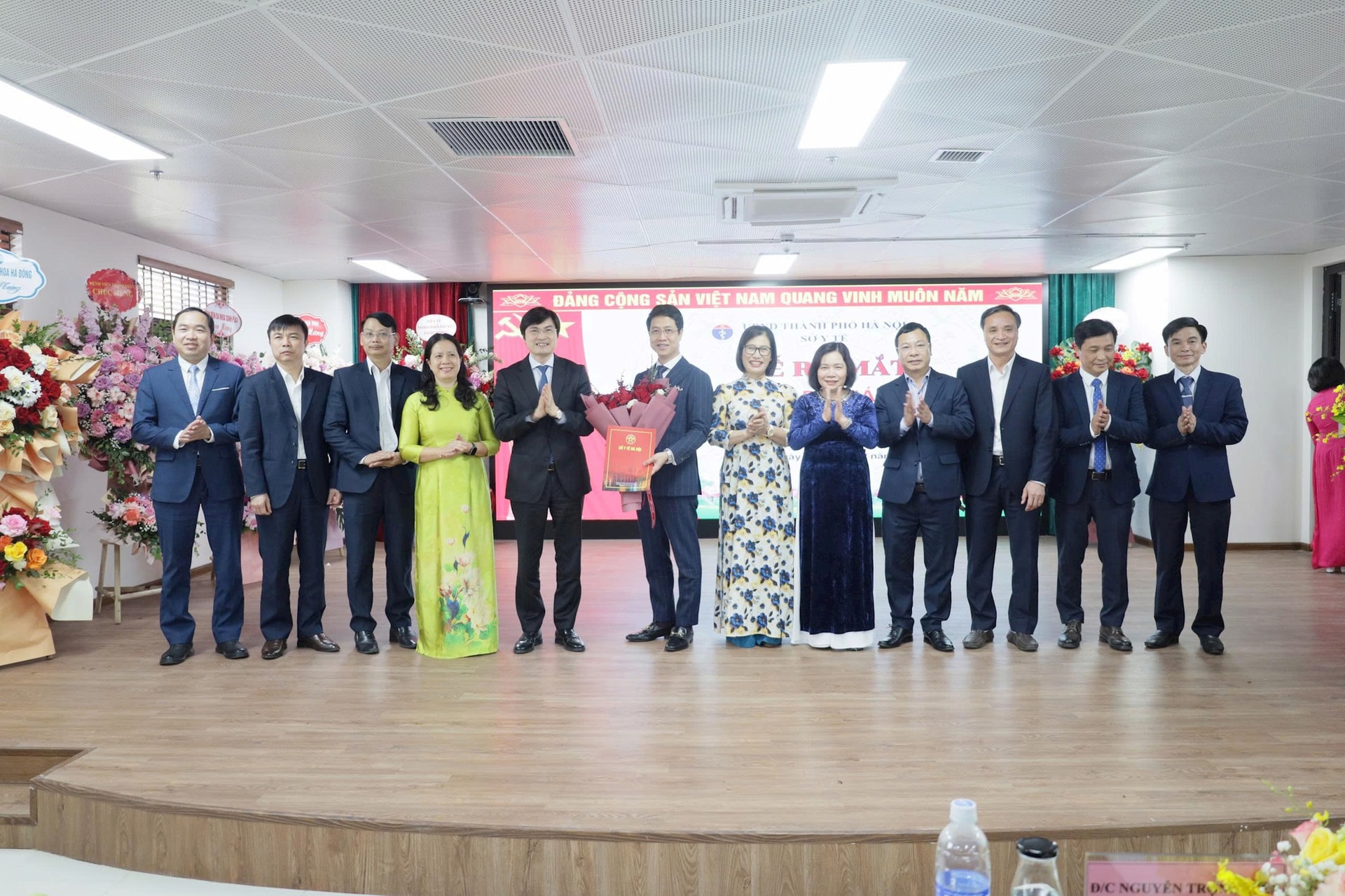 Ra mắt các Mạng lưới chuyên ngành, Câu lạc bộ lãnh đạo y tế Thủ đô- Ảnh 4.