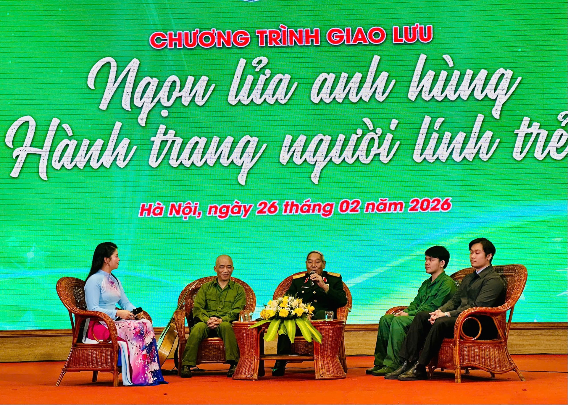 Gặp mặt thanh niên tình nguyện lên đường nhập ngũ và quân nhân xuất ngũ tiêu biểu- Ảnh 3.