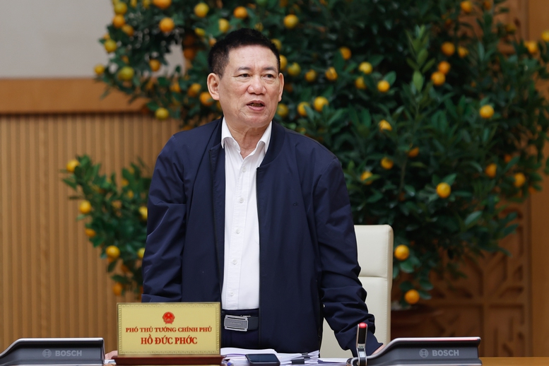 Thủ tướng Phạm Minh Chính: Xây dựng luật phải phân cấp, phân quyền tối đa, cắt giảm mọi thủ tục rườm rà- Ảnh 5.