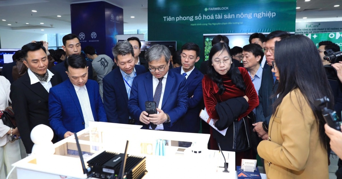 Hà Nội ra mắt Sàn Giao dịch Công nghệ và Chợ Chuyển đổi số