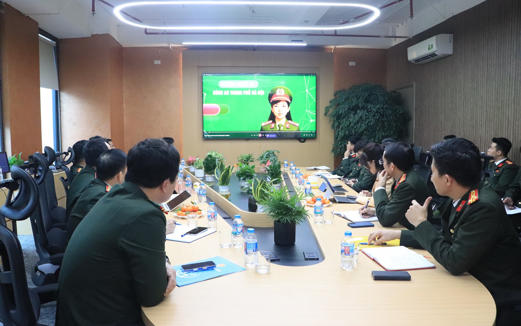 Toàn cảnh buổi làm việc tại trụ sở Đô thị Hà Nội thông minh