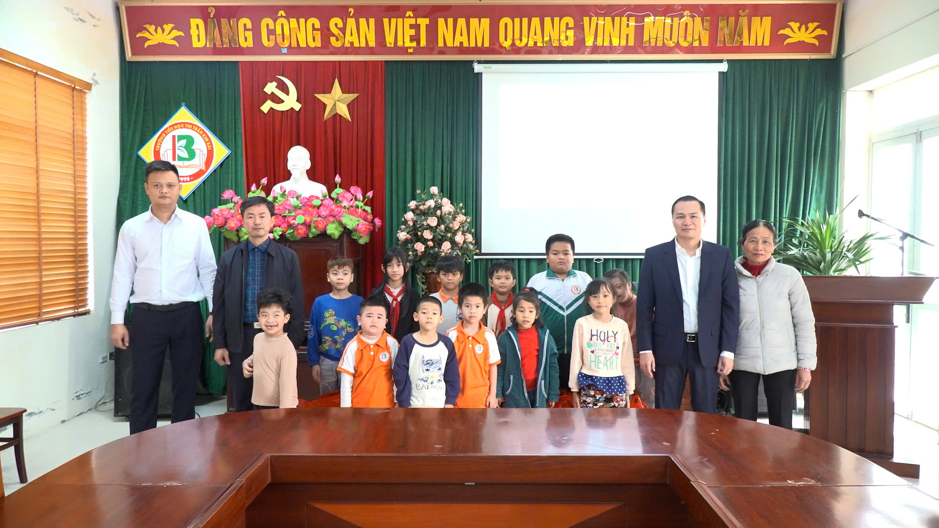 Xã Thanh Oai thăm, tặng quà nhân dịp Tết Nguyên đán Bính Ngọ- Ảnh 27.