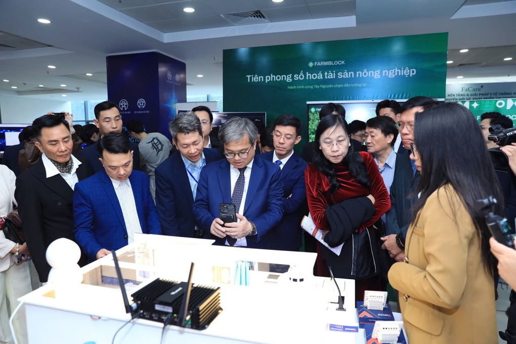 Hà Nội ra mắt Sàn Giao dịch Công nghệ và Chợ Chuyển đổi số- Ảnh 1.