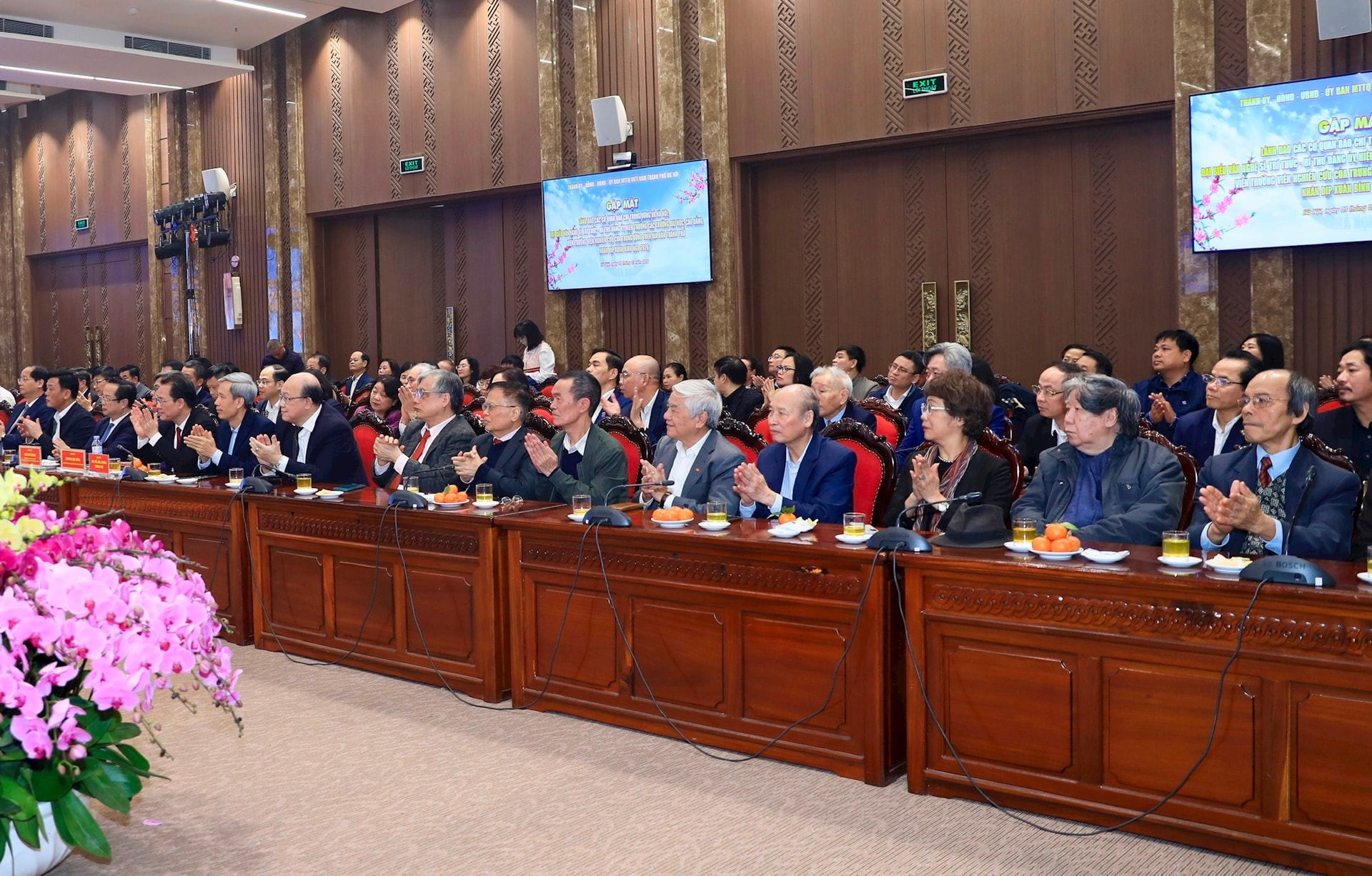 Tạo mọi điều kiện thuận lợi nhất để các nhà khoa học, trí thức, chuyên gia đồng hành phát triển Thủ đô Hà Nội- Ảnh 1.