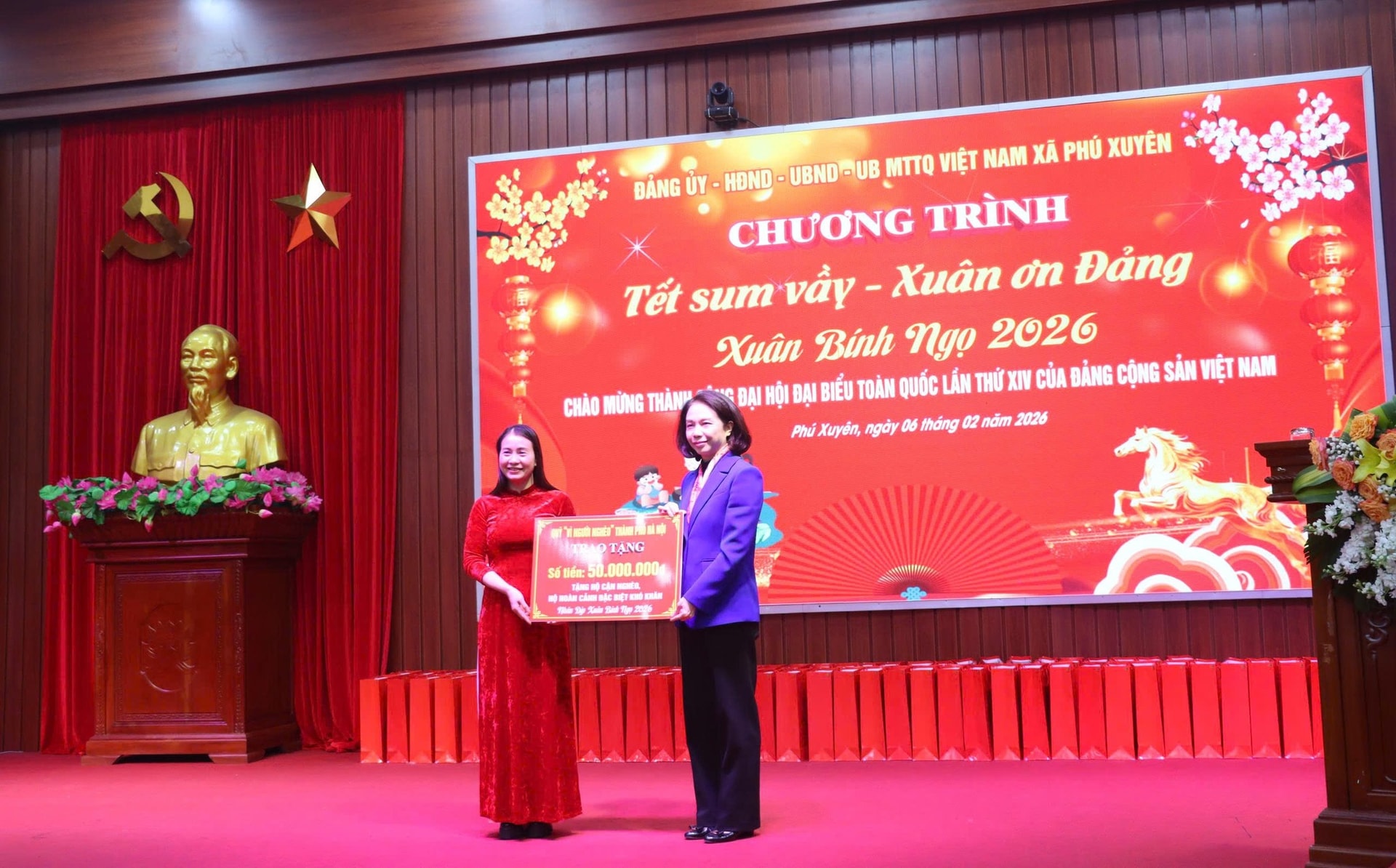 Chương trình “Tết sum vầy - Xuân ơn Đảng” tại Phú Xuyên ấm lòng các gia đình có hoàn cảnh khó khăn- Ảnh 2.