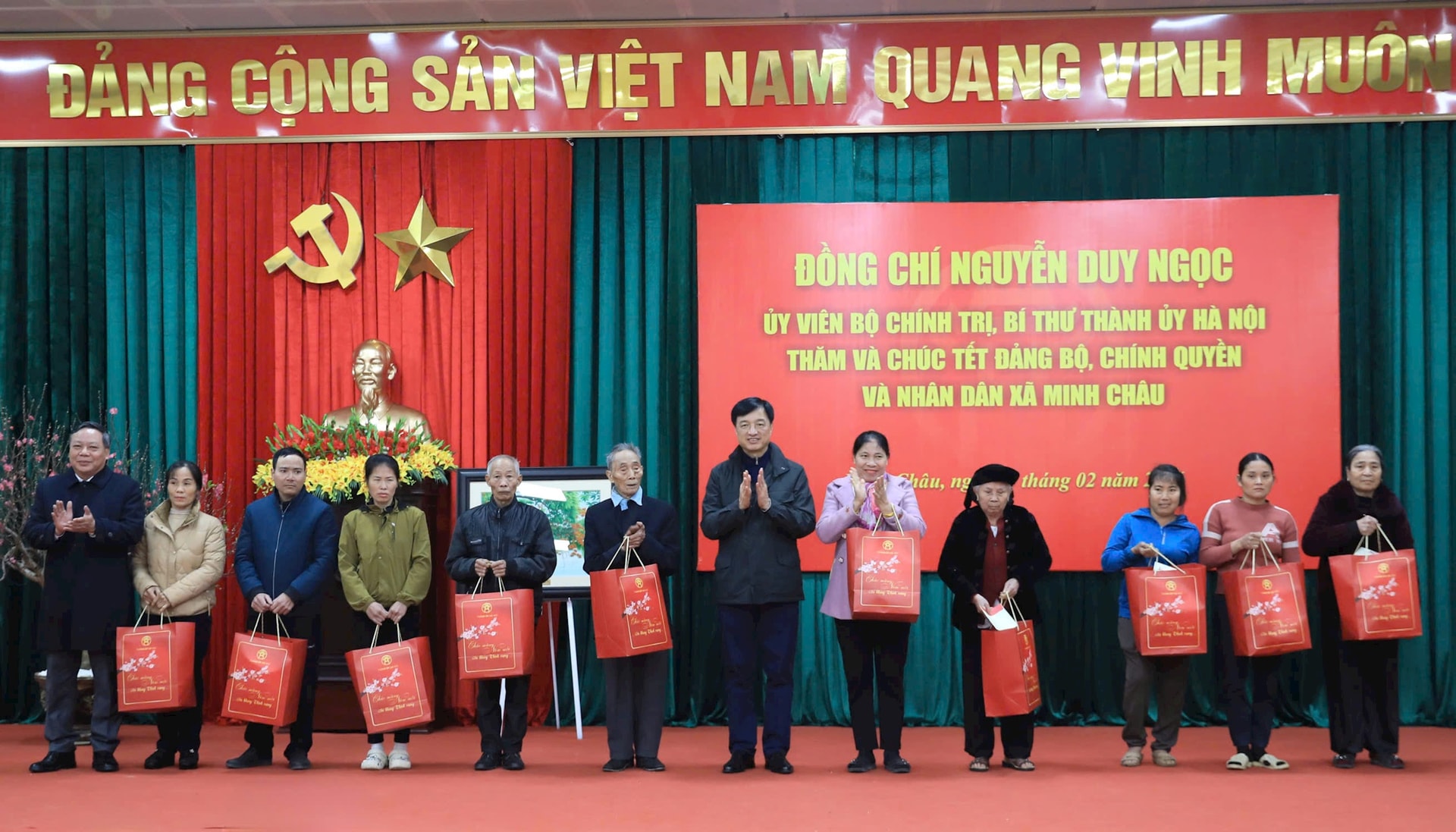 Chung sức, đồng lòng phát triển xã Minh Châu ngày càng giàu đẹp, nhân dân ấm no, hạnh phúc- Ảnh 6.