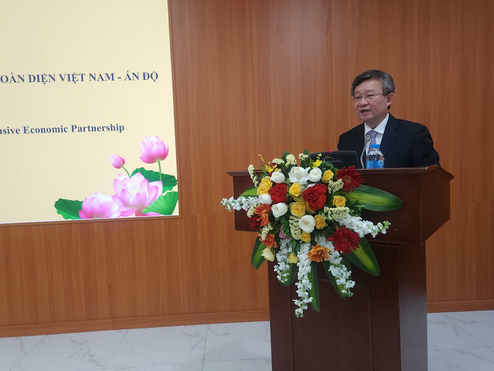 Thúc đẩy quan hệ hữu nghị, hướng tới đối tác kinh tế toàn diện Việt Nam - Ấn Độ- Ảnh 1.