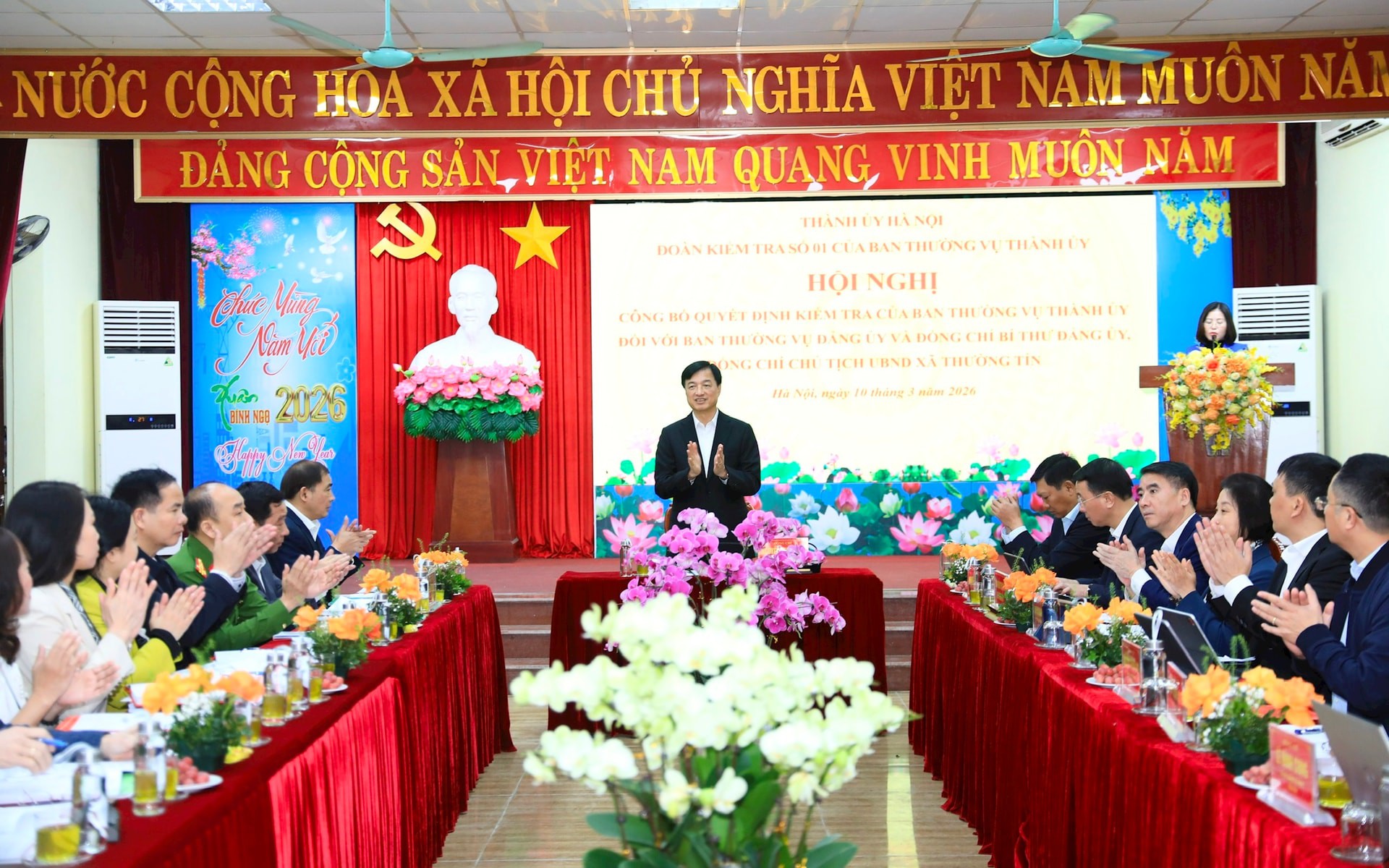 Bí thư Thành ủy Nguyễn Duy Ngọc, Trưởng đoàn kiểm tra số 01 của Ban Thường vụ Thành ủy chủ trì Hội nghị