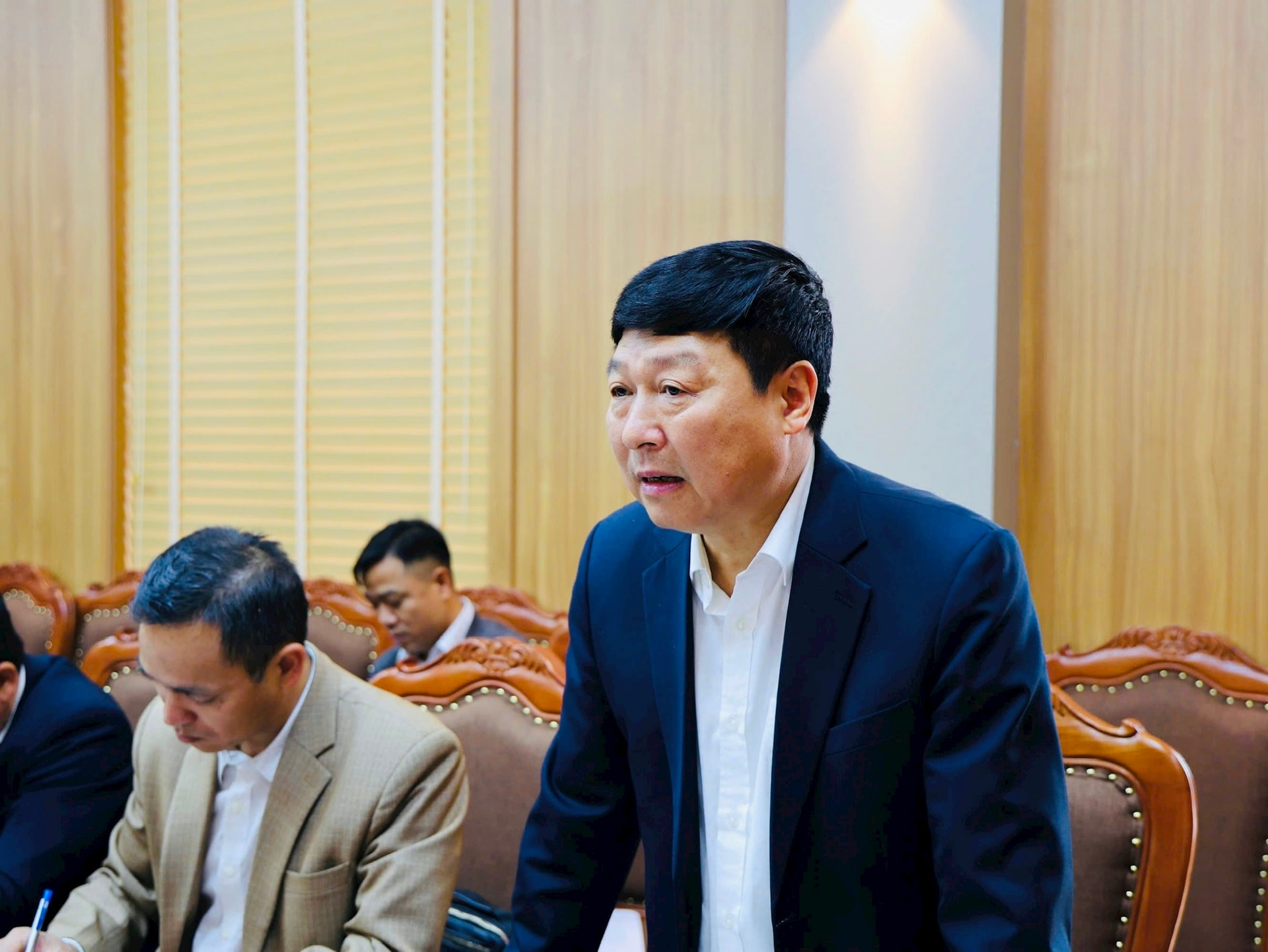 Lãnh đạo MTTQ thành phố Hà Nội kiểm tra công tác bầu cử tại xã Tam Hưng- Ảnh 1.