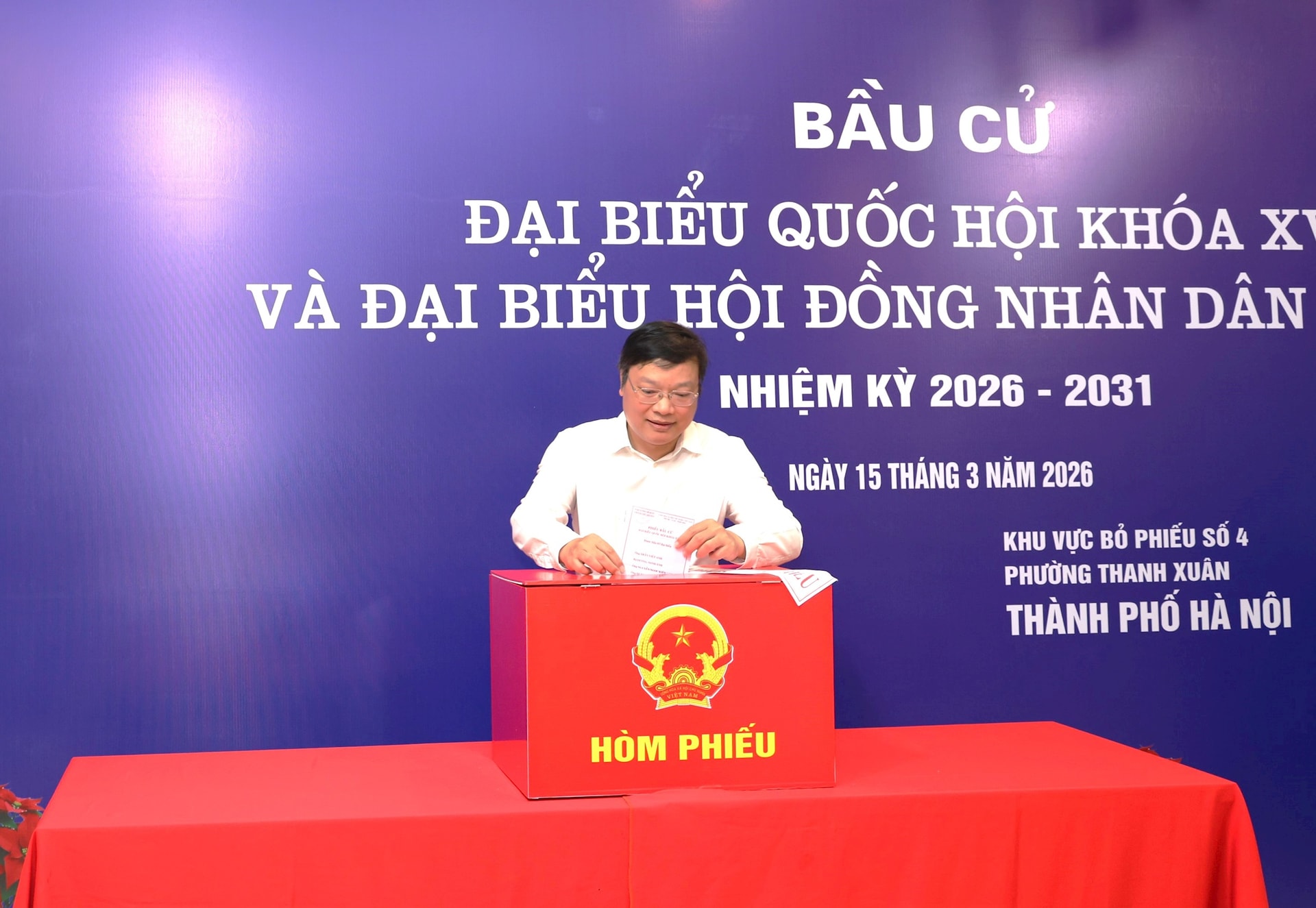 Lãnh đạo Trung ương và Thành phố tham dự Lễ khai mạc bầu cử tại phường Thanh Xuân- Ảnh 5.