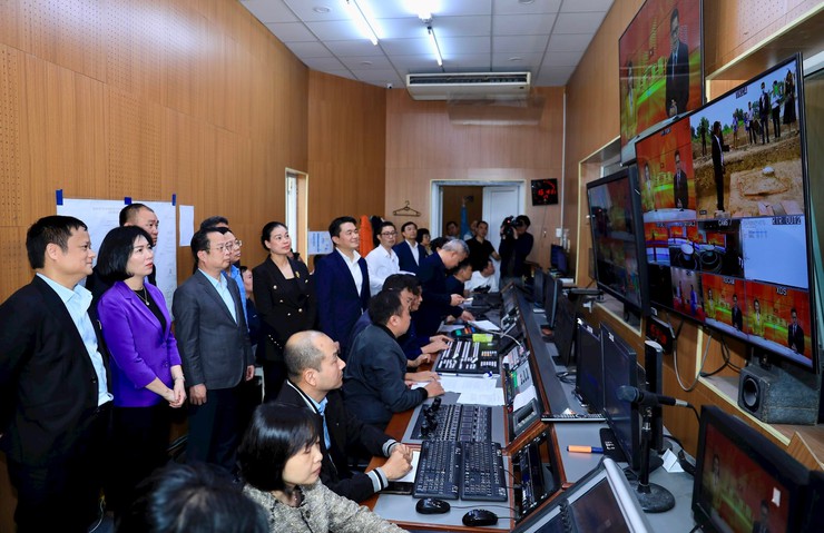 Hanoi People's Council chairwoman reviews media coverage and public communication for national election- Ảnh 1.