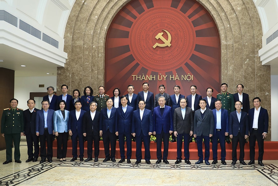 Phát huy truyền thống hào hùng - Đảng bộ và Nhân dân Hà Nội quyết tâm kiến tạo Thủ đô văn hiến, văn minh, hiện đại, hạnh phúc- Ảnh 1.