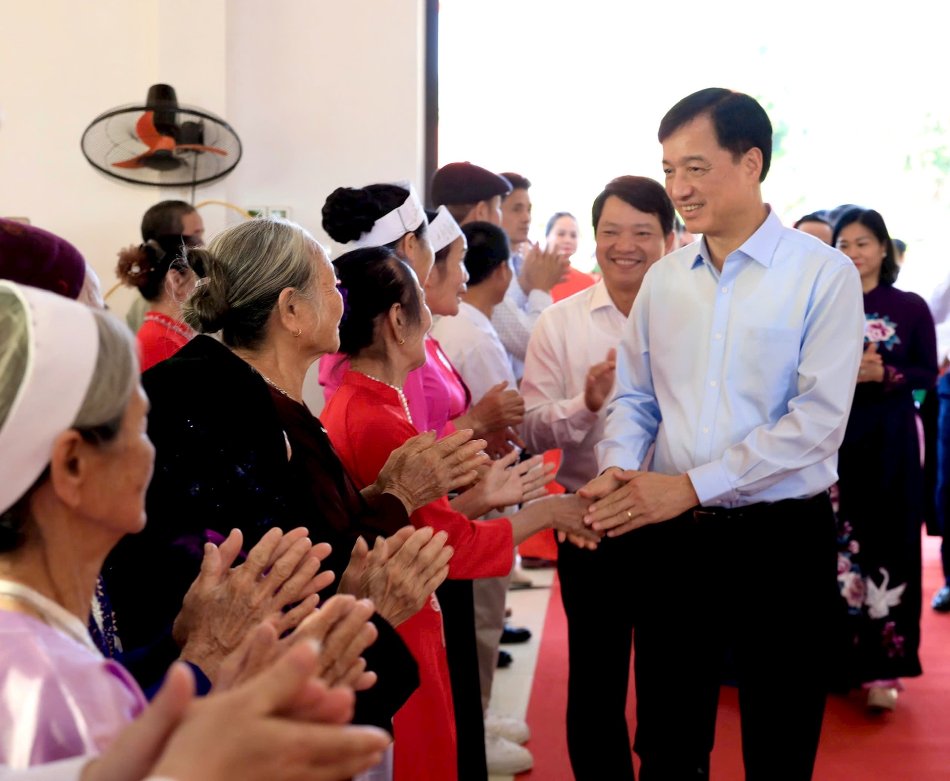 Phát huy truyền thống hào hùng - Đảng bộ và Nhân dân Hà Nội quyết tâm kiến tạo Thủ đô văn hiến, văn minh, hiện đại, hạnh phúc- Ảnh 5.