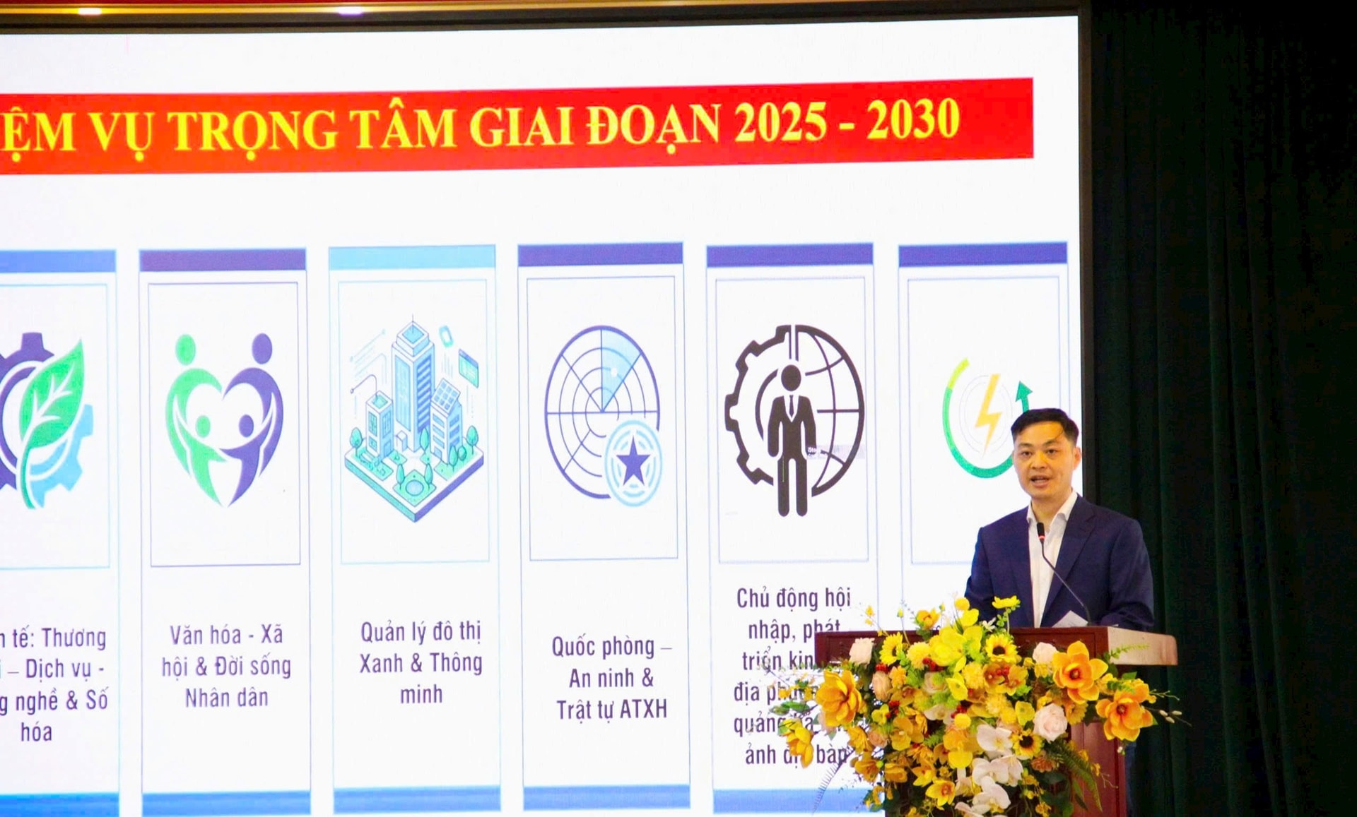 Phú Thượng triển khai chương trình hành động thực hiện các nghị quyết chiến lược của Trung ương- Ảnh 2.