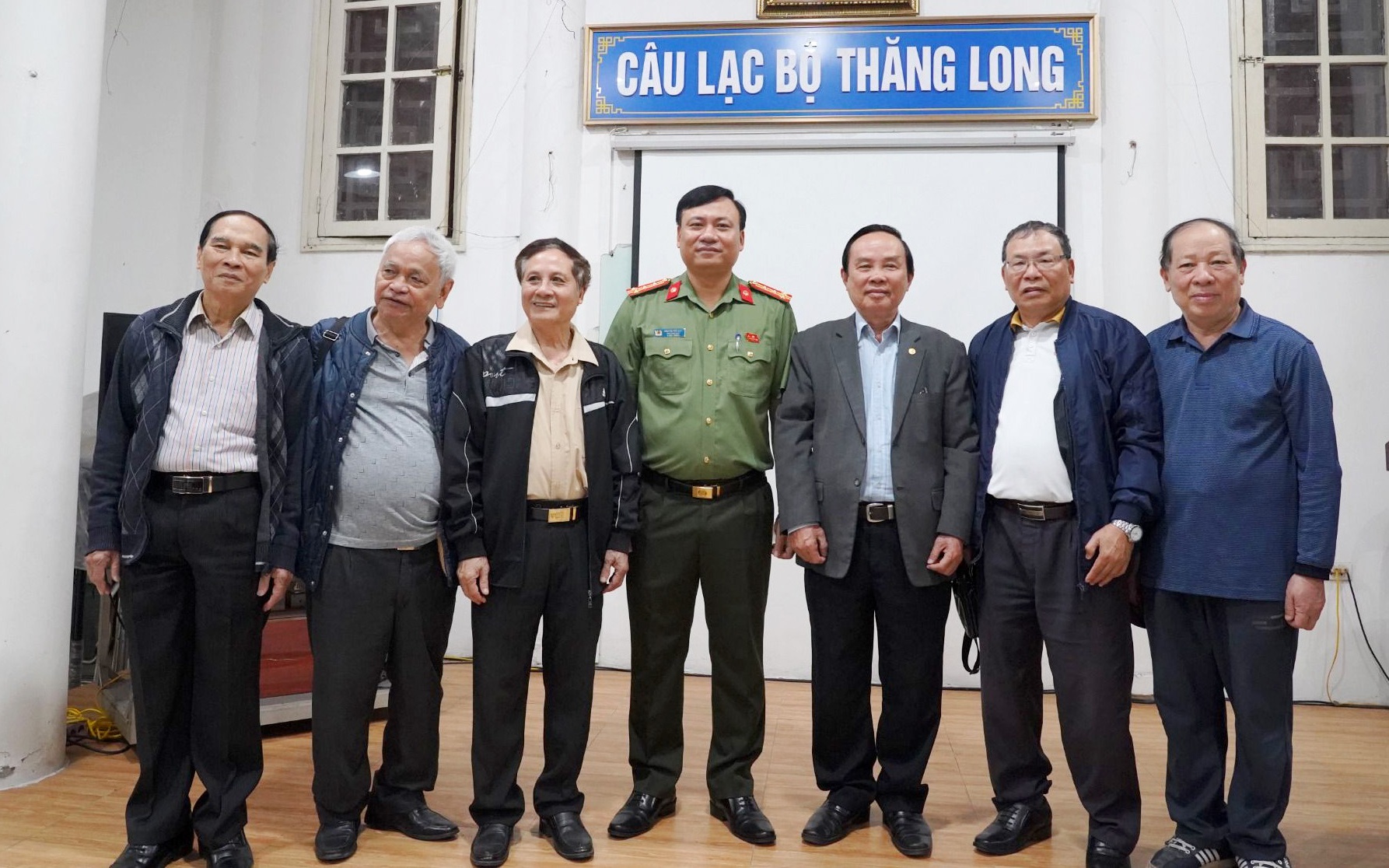 Lãnh đạo Công an Thành phố gặp mặt các hội viên Câu lạc bộ Thăng Long