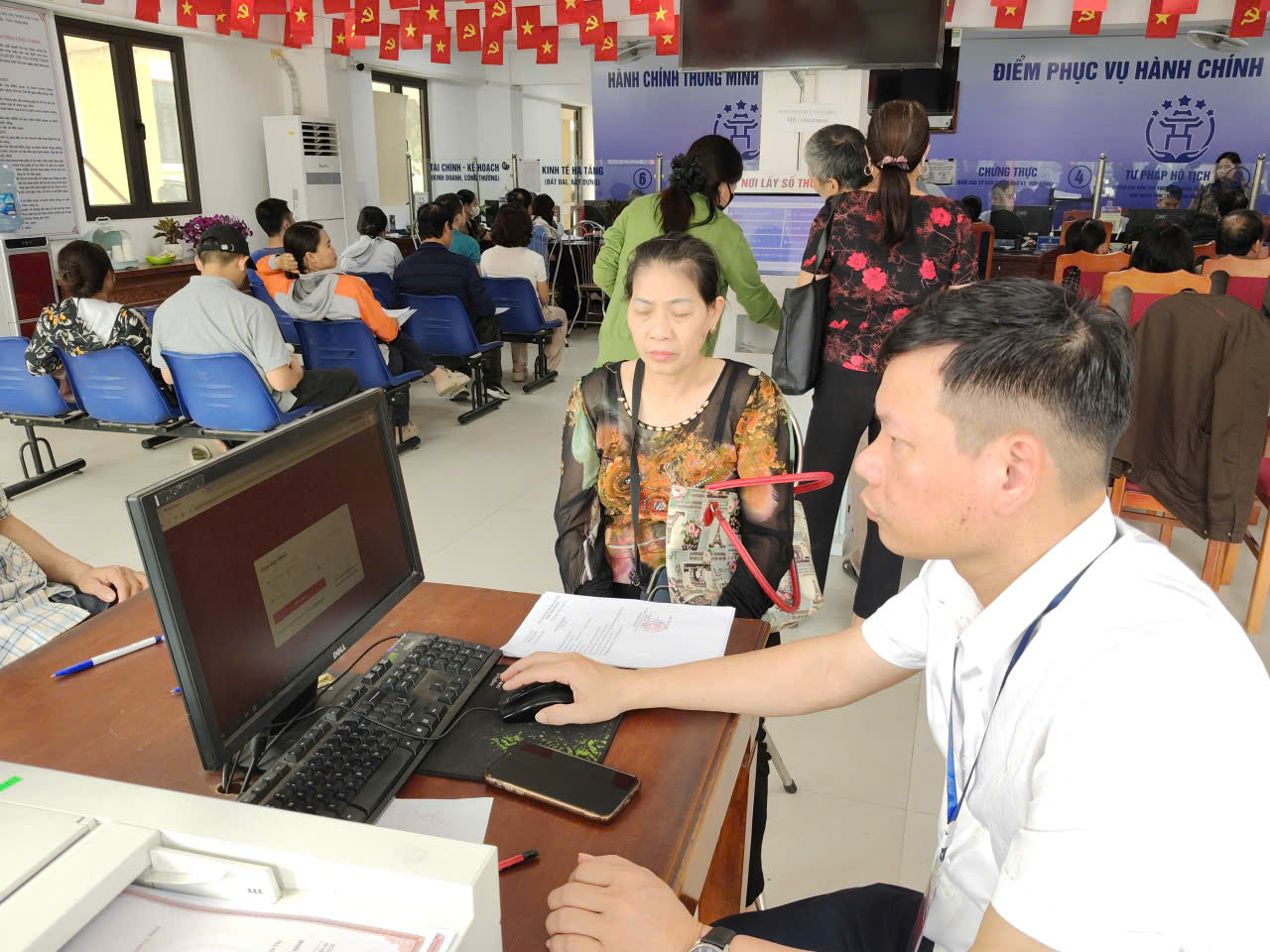 Xã Ô Diên nâng cao hiệu lực chỉ đạo, điều hành, tạo chuyển biến rõ nét trong công tác cải cách hành chính quý I năm 2026- Ảnh 3.