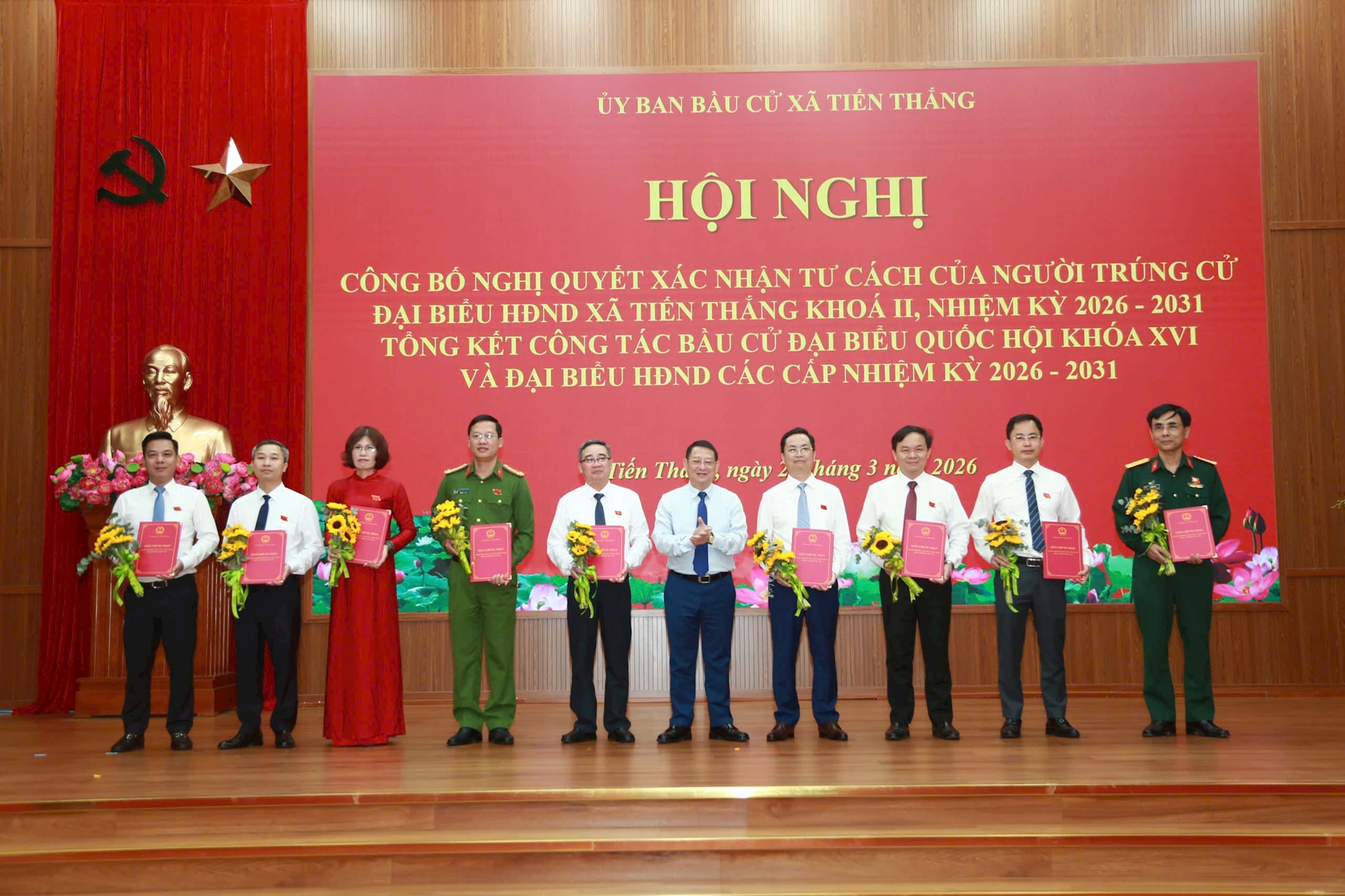 Tiến Thắng công bố nghị quyết xác nhận tư cách 27 đại biểu trúng cử HĐND xã- Ảnh 1.