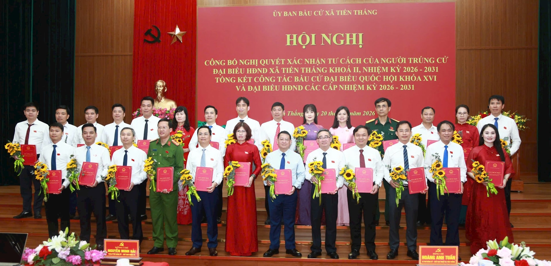 Tiến Thắng công bố nghị quyết xác nhận tư cách 27 đại biểu trúng cử HĐND xã- Ảnh 2.