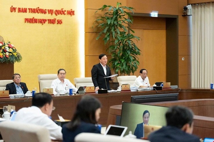 Draft Capital Law amendment proposes maximum decentralization and full autonomy for Hanoi- Ảnh 2.
