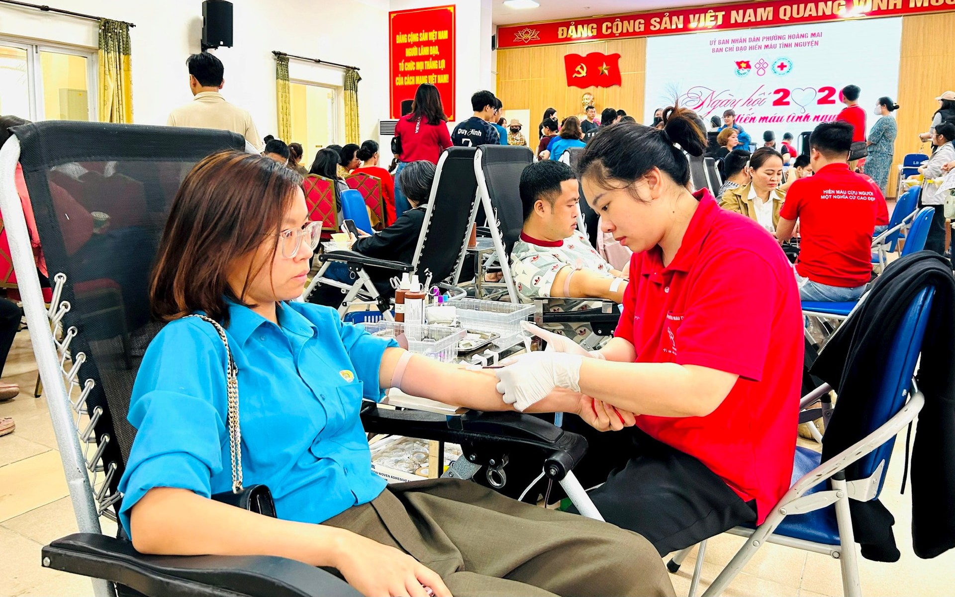 Ngày hội thu hút nhiều cán bộ và Nhân dân đến hiến máu tình nguyện