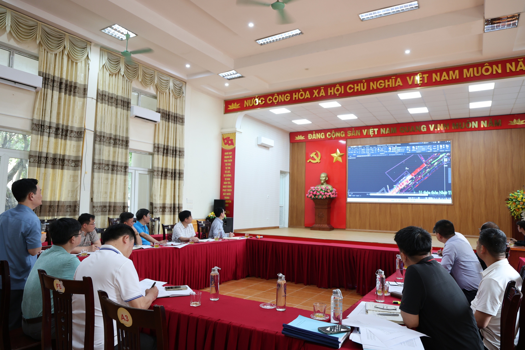 Xã Phú Nghĩa kiểm điểm tiến độ giải phóng mặt bằng Dự án Cải tạo, nâng cấp Quốc lộ 6 đoạn Ba La - Xuân Mai- Ảnh 1.