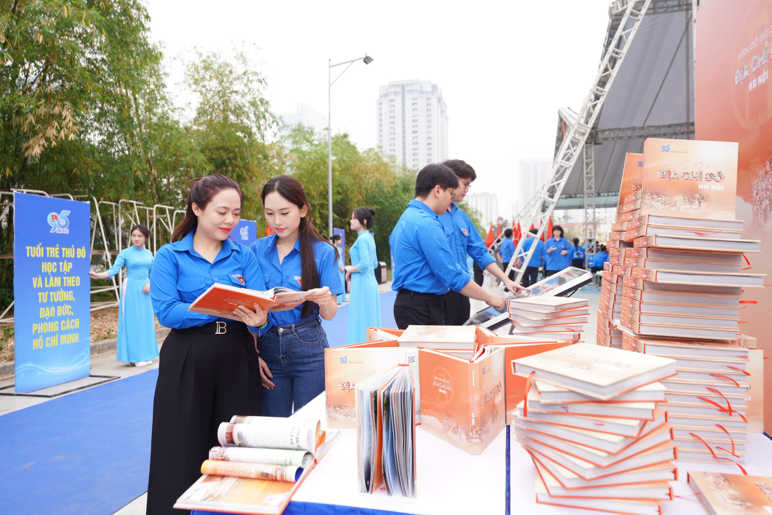 Digital journey of patriotism among Hanoi's youth- Ảnh 2.