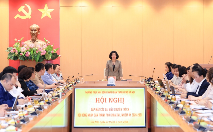 Hanoi People's Council meets full-time deputies for new 2026–2031 term- Ảnh 2.