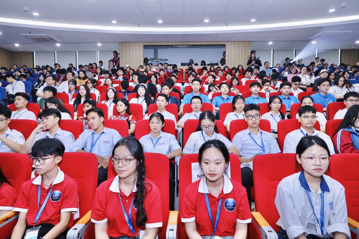 National student science competition opens to inspire innovation and research excellence nationwide- Ảnh 3.