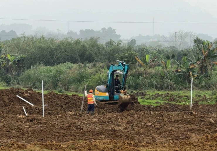 EVNHANOI accelerates key power grid projects to strengthen capital's electricity supply- Ảnh 3.