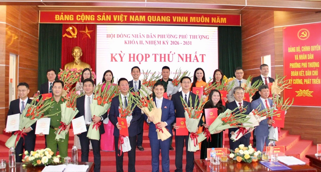 Kỳ họp thứ Nhất HĐND phường Phú Thượng quyết nghị nhiều nội dung quan trọng thuộc thẩm quyền- Ảnh 7.