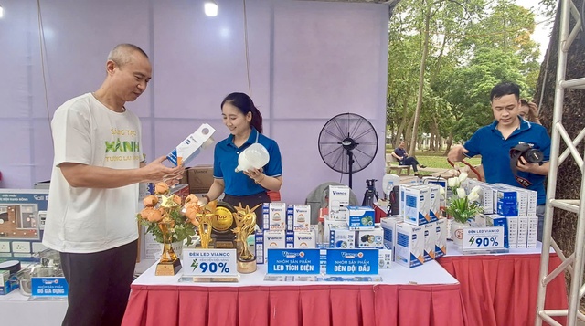 Hà Nội phát động hưởng ứng chiến dịch giờ trái đất năm 2026- Ảnh 3.