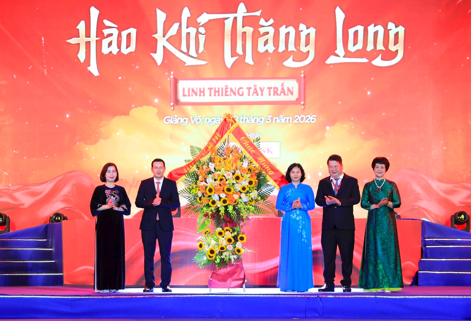 “Hào khí Thăng Long - Linh thiêng Tây trấn”- Ảnh 3.
