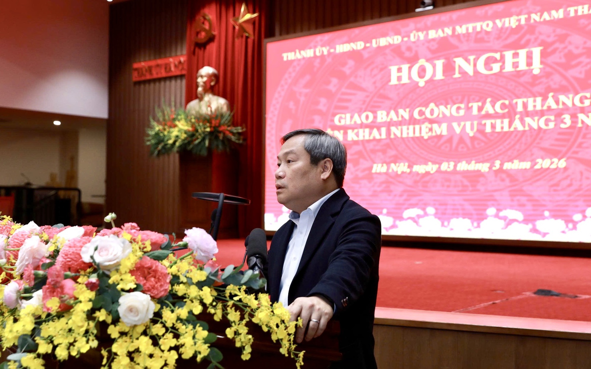 Ủy viên Trung ương Đảng, Phó Bí thư Thành ủy, Chủ tịch UBND Thành phố Vũ Đại Thắng phát biểu tại Hội nghị